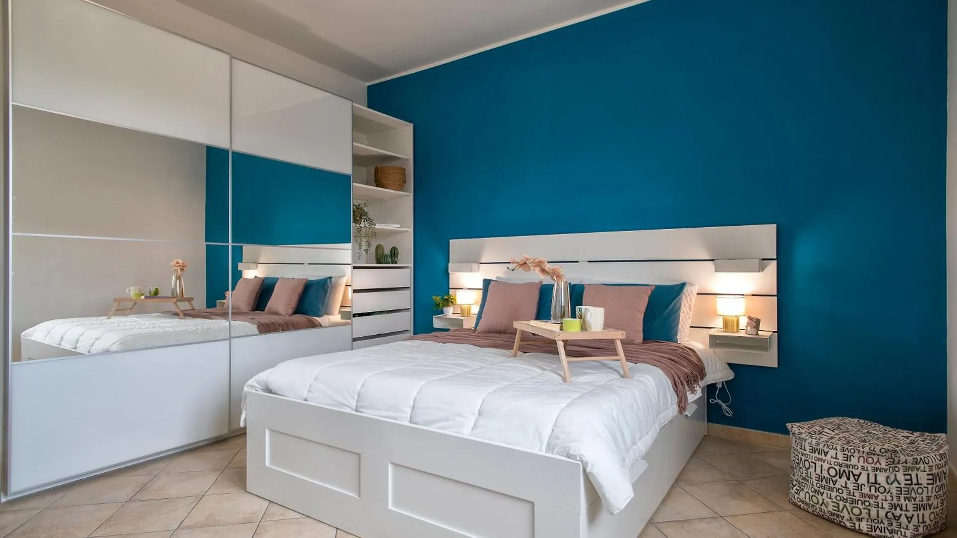 Sardinia Re - Emerald House Sassari 0*,